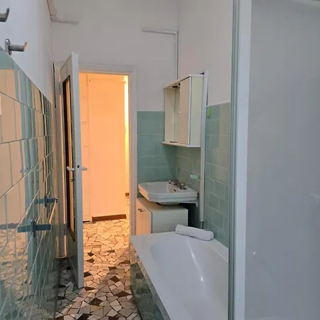 Hbhall Solari 11 * Милан